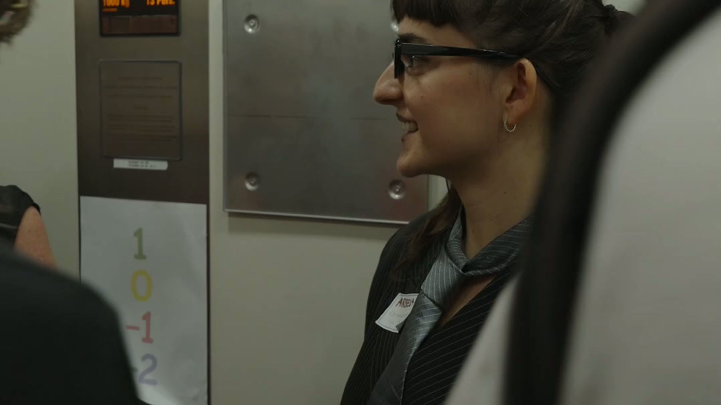 MINI JOBS: LIFT BOYS